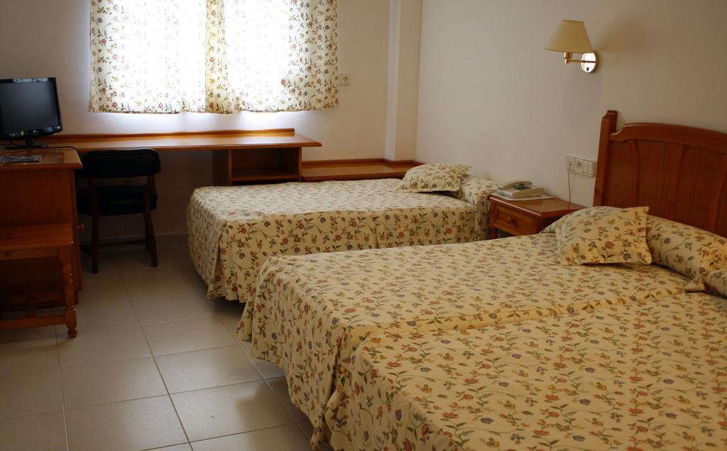 Hotel Villa Ducal Osuna Habitación foto