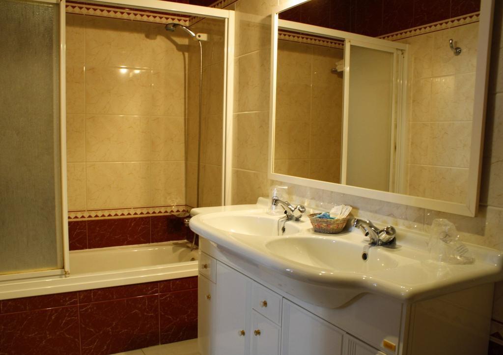 Hotel Villa Ducal Osuna Habitación foto